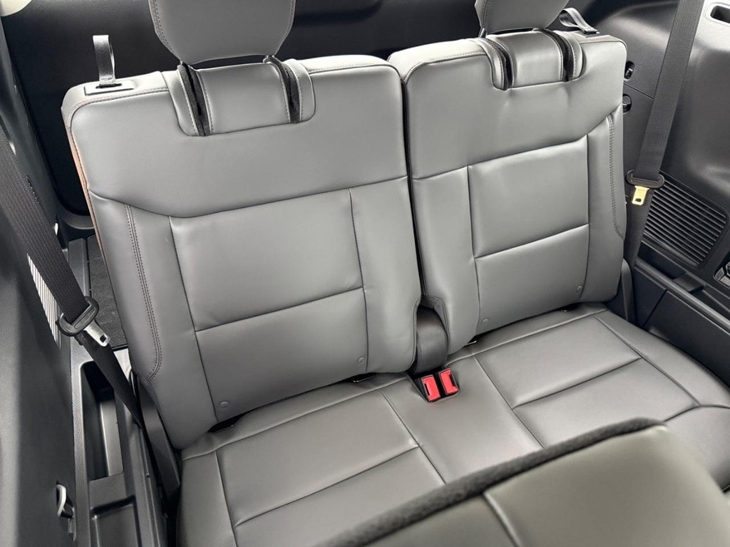 2025 Ford Explorer Active - Photo 18