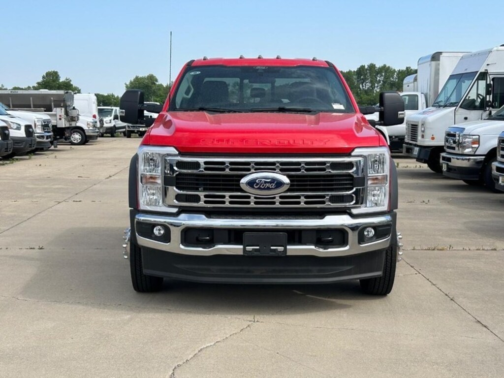 New 2025 Ford Super Duty F-450 DRW 4WD Crew Cab WB CA Truck Crew Cab