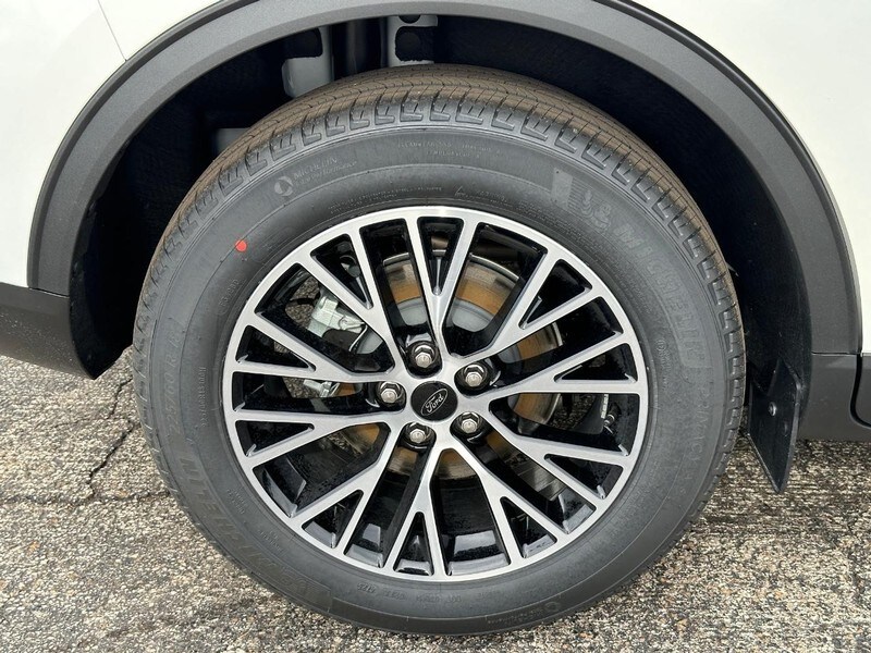 2024 Ford Escape photo 4