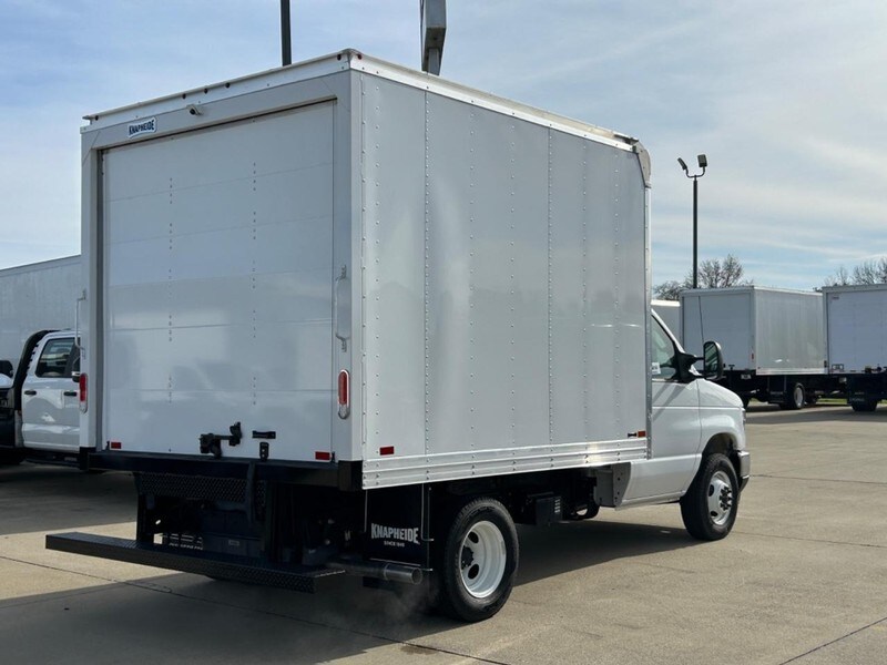 2024 Ford E-350 photo 3