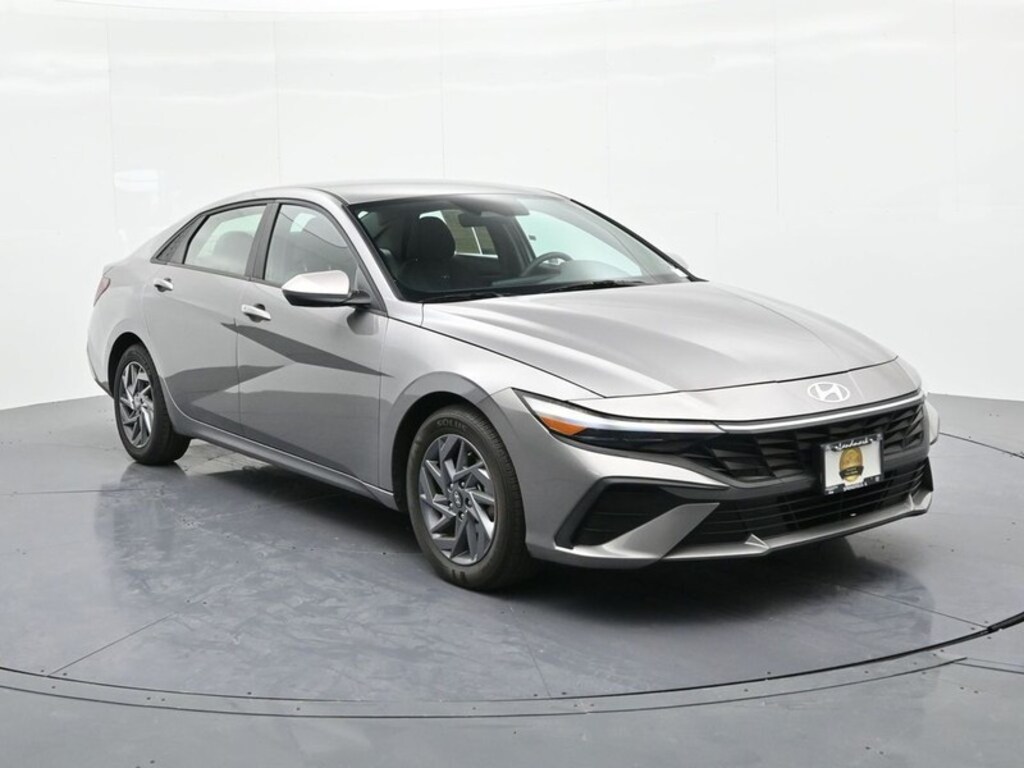 Used 2024 Hyundai Elantra SEL Sedan