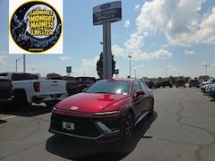 Used 2024 Hyundai Sonata SEL Sedan for sale in Springfield, IL