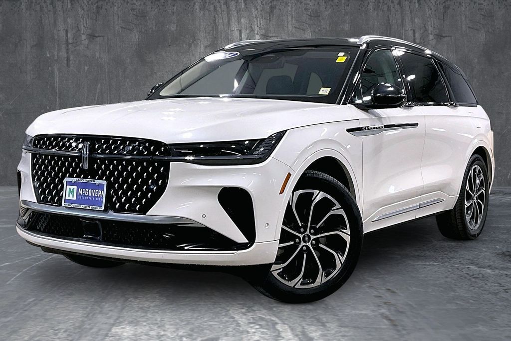 2024 Lincoln Nautilus Reserve AWD's photo