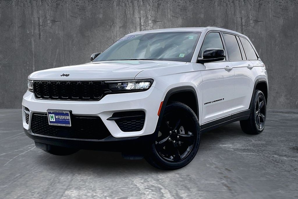 2023 Jeep Grand Cherokee Altitude