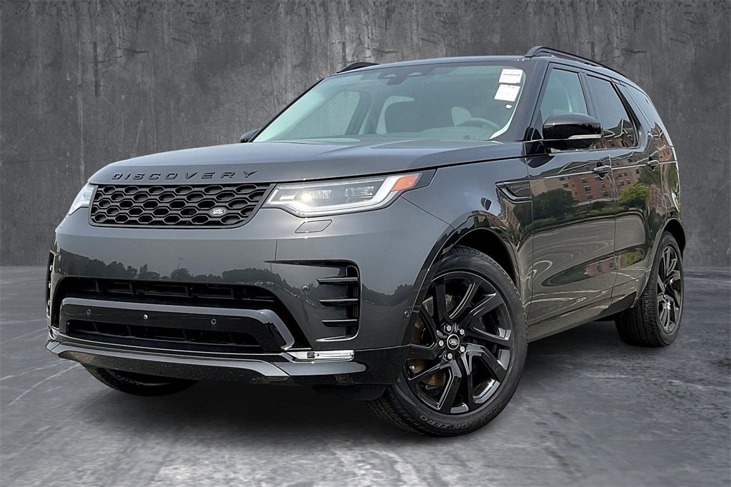 2025 Land Rover Discovery Dynamic SE's photo