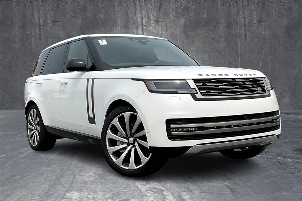 2025 Land Rover Range Rover SE photo 2