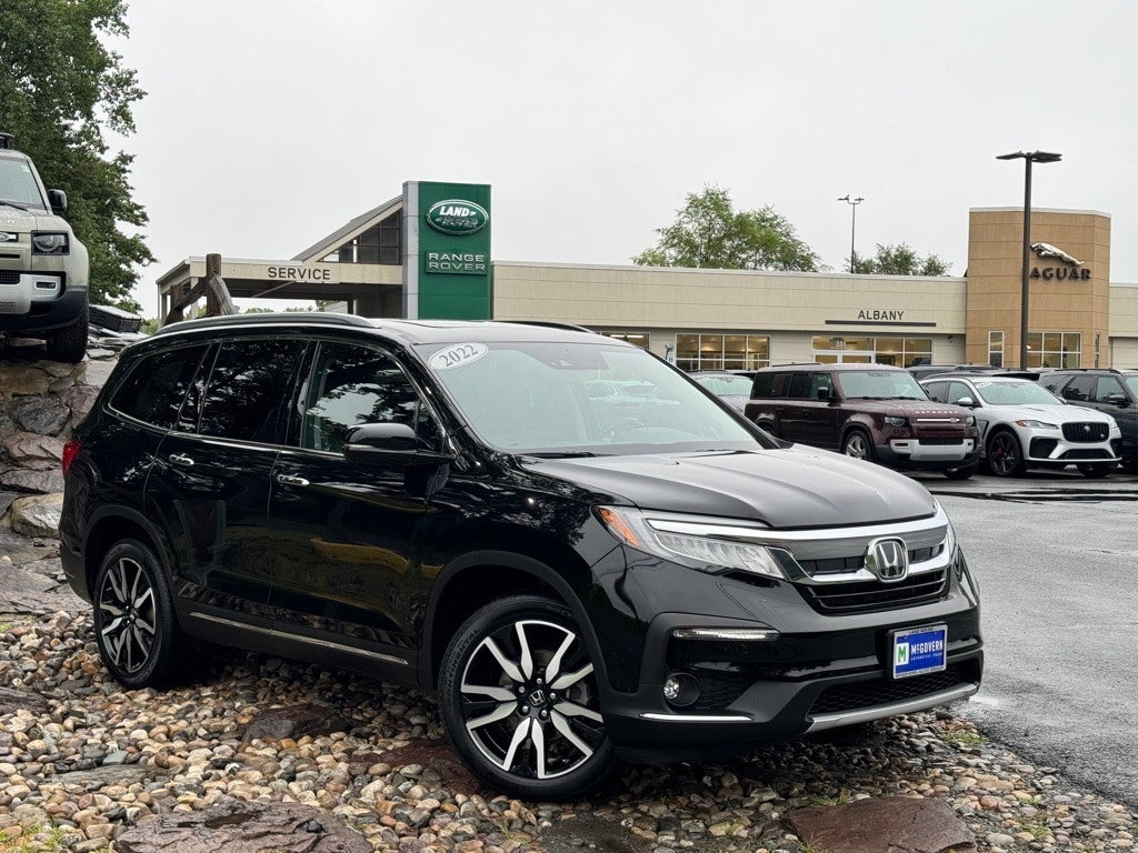 Used 2022 Honda Pilot Elite with VIN 5FNYF6H00NB010836 for sale in Shrewsbury, MA