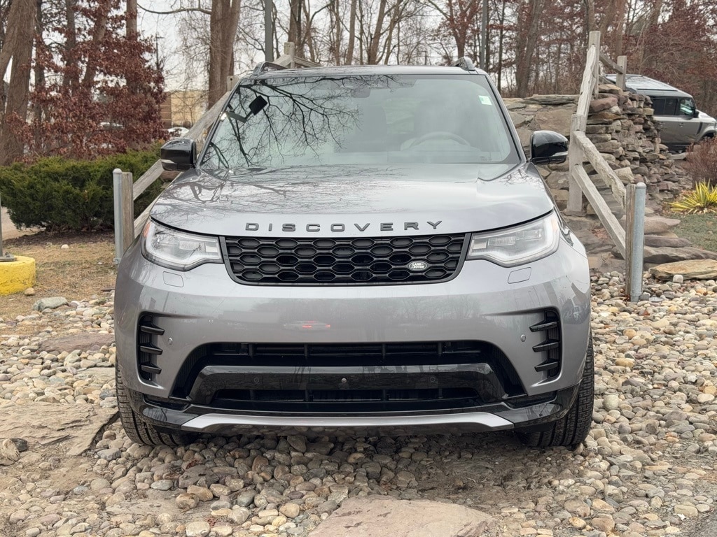 Used 2024 Land Rover Discovery Dynamic SE with VIN SALRL4EU8R2502167 for sale in Albany, NY