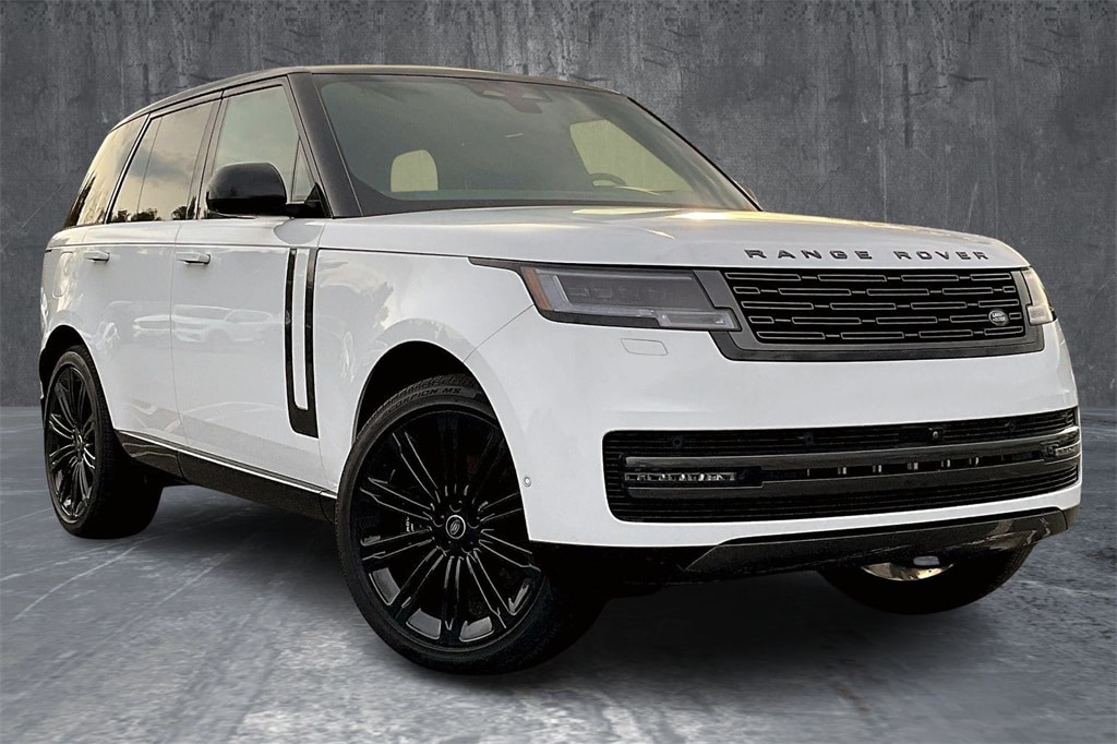 New 2025 Land Rover Range Rover SE SUV