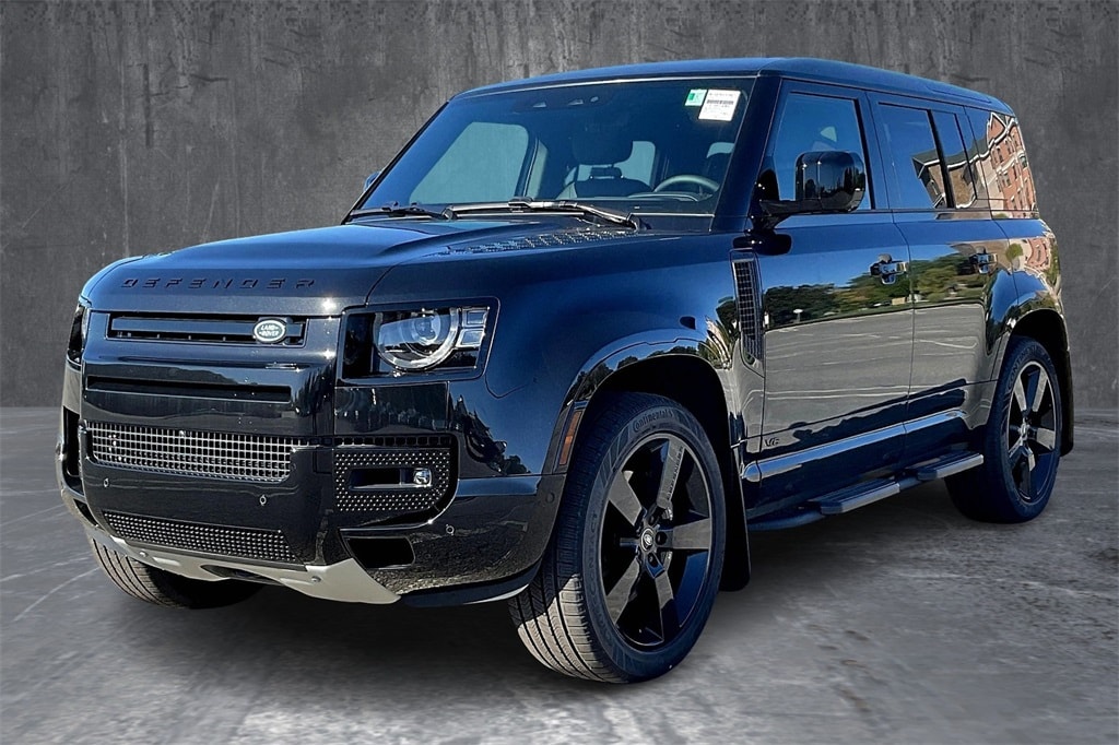 2025 Land Rover Defender V8's photo