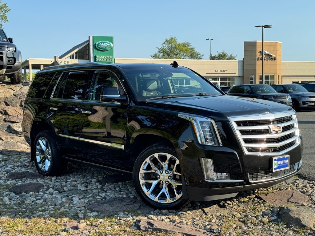 Used 2018 Cadillac Escalade Premium Luxury with VIN 1GYS4CKJ0JR253783 for sale in Albany, NY