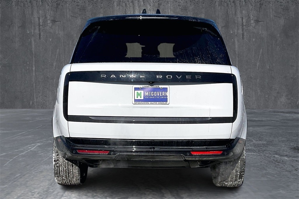 New 2026 Land Rover Range Rover SE Phev SUV