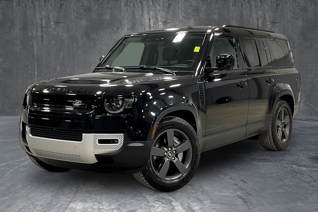 2025 Land Rover Defender 130 S P300's photo