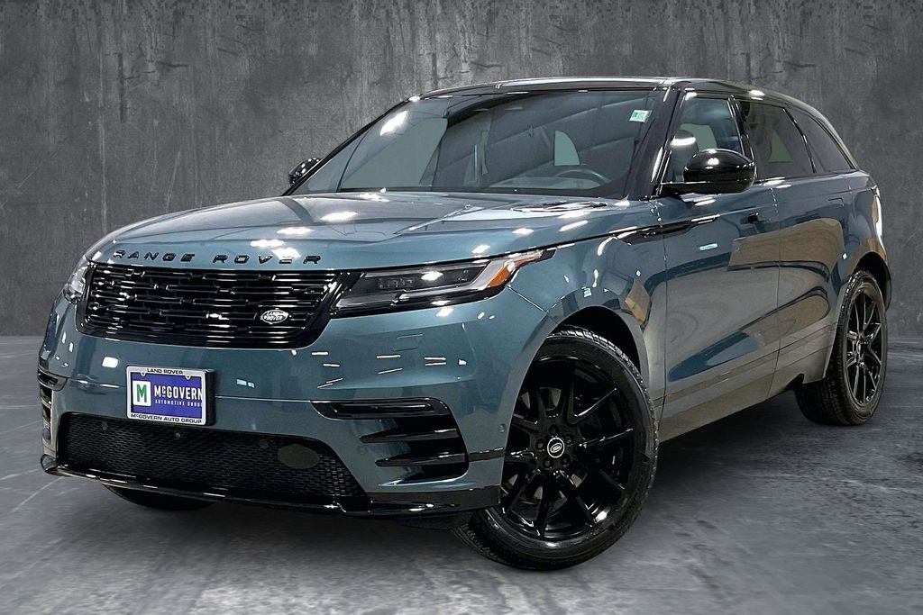 2026 Land Rover Range Rover Velar P250 Dynamic SE's photo