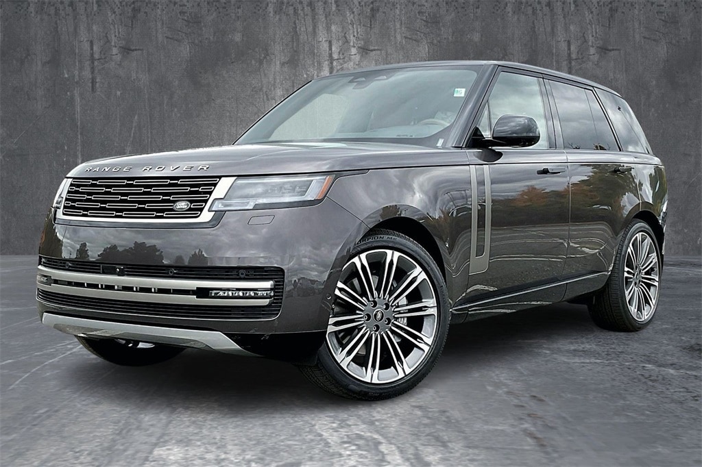 2025 Land Rover Range Rover SE's photo