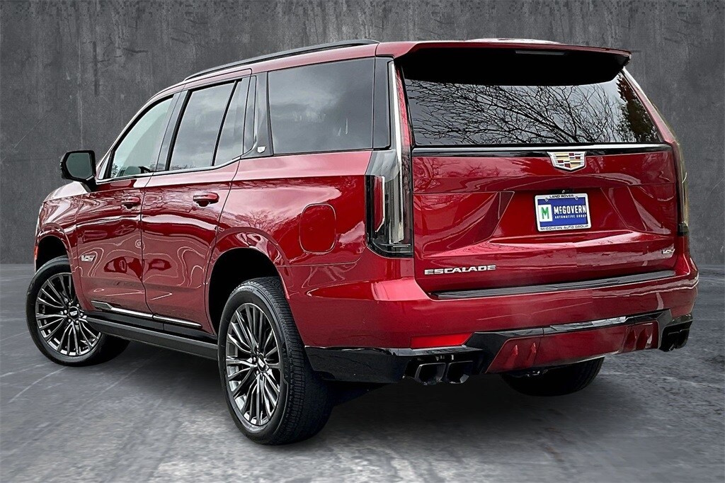 2023 Cadillac Escalade V-Series photo 4