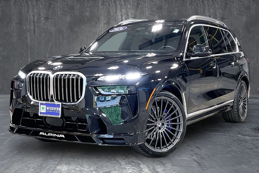 2026 BMW X7 ALPINA XB7's photo