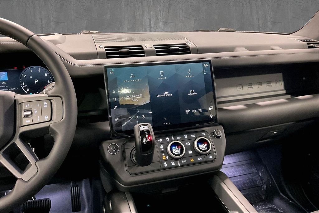 2026 Land Rover Defender X-Dynamic SE - Photo 6