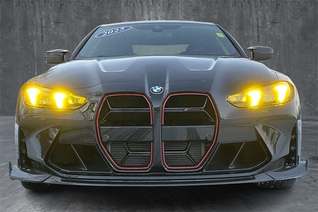 2025 Bmw M4 CS Coupe photo 2