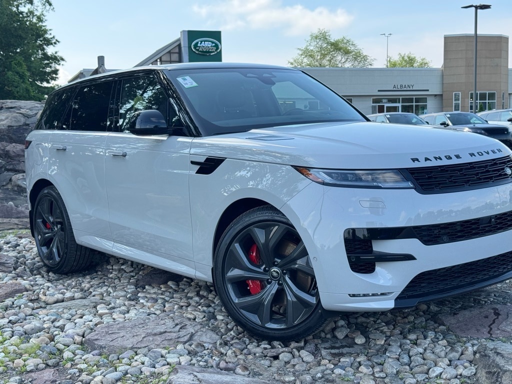 Used 2025 Land Rover Range Rover Sport Dynamic SE SUV