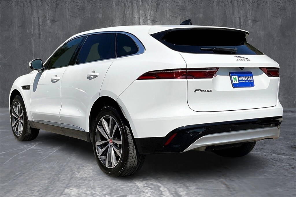 2023 Jaguar F-PACE P250 S photo 4