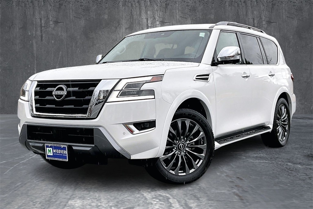2023 Nissan Armada Platinum's photo