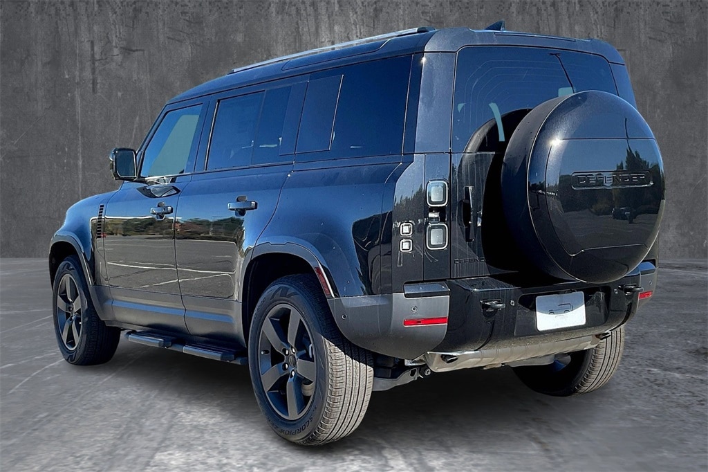 New 2026 Land Rover Defender 110 S 300PS SUV