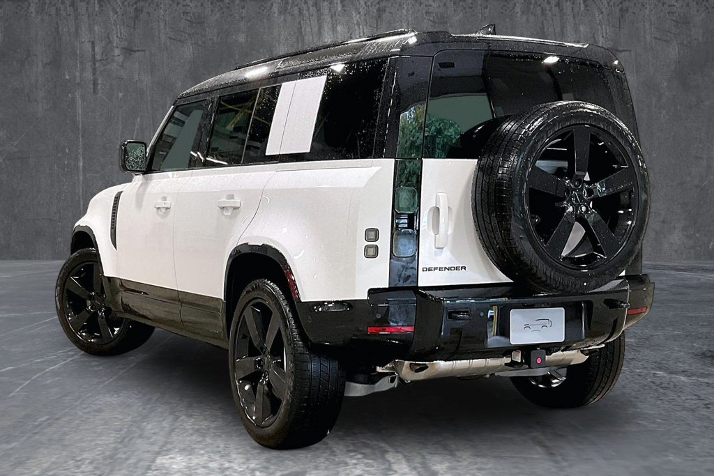 New 2026 Land Rover Defender 110 X-Dynamic SE SUV