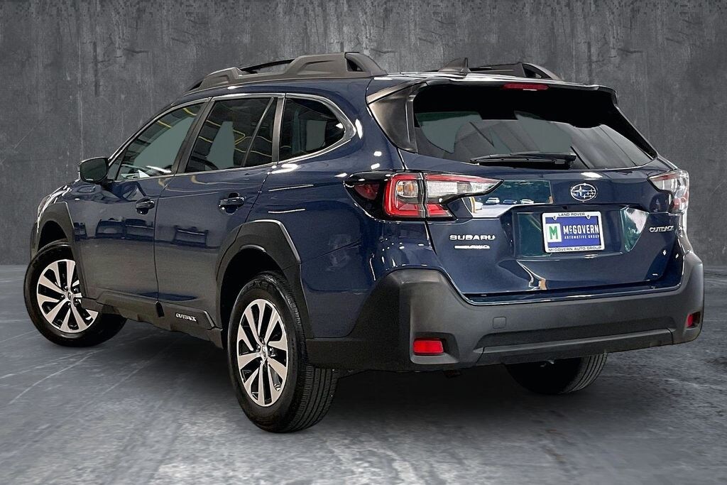 Used 2024 Subaru Outback Premium SUV