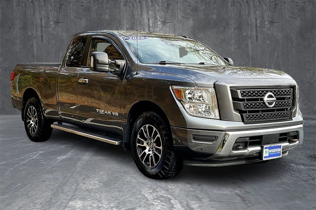 2020 Nissan Titan SV photo 3
