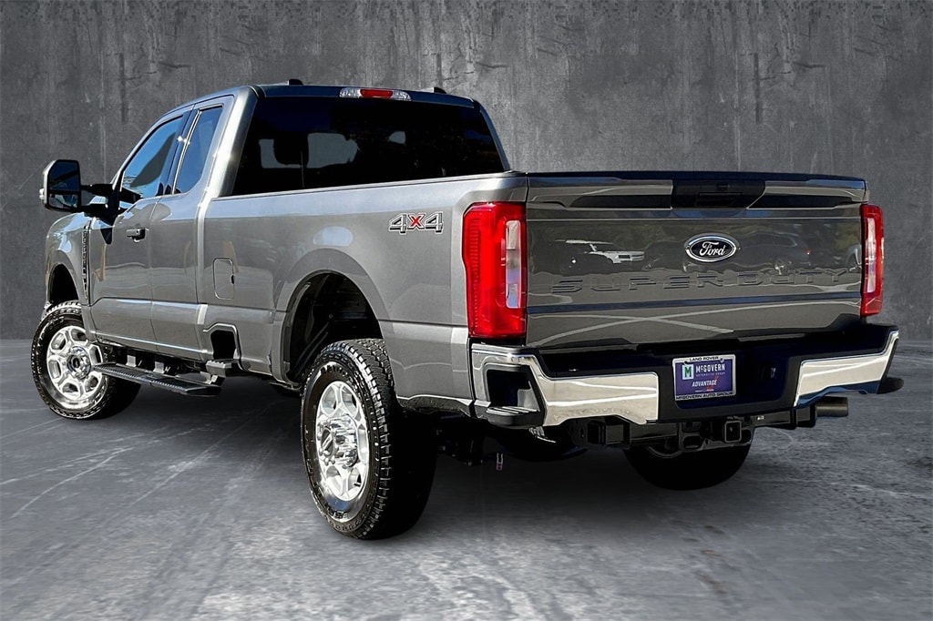 Used 2025 Ford F-250SD XLT Truck