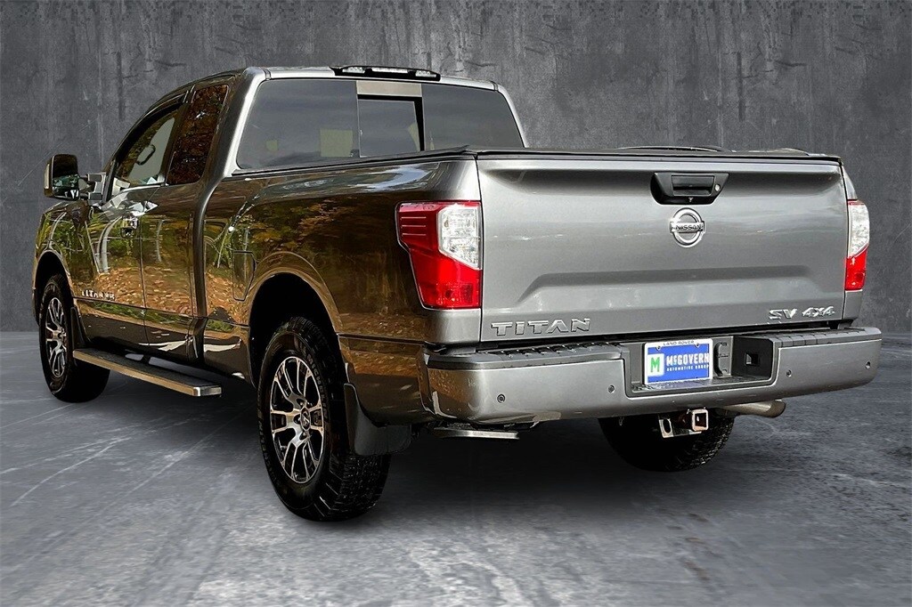 2020 Nissan Titan SV photo 4