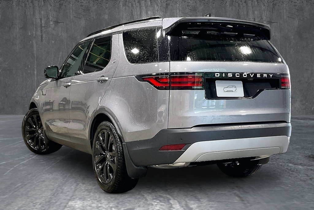New 2026 Land Rover Discovery S SUV