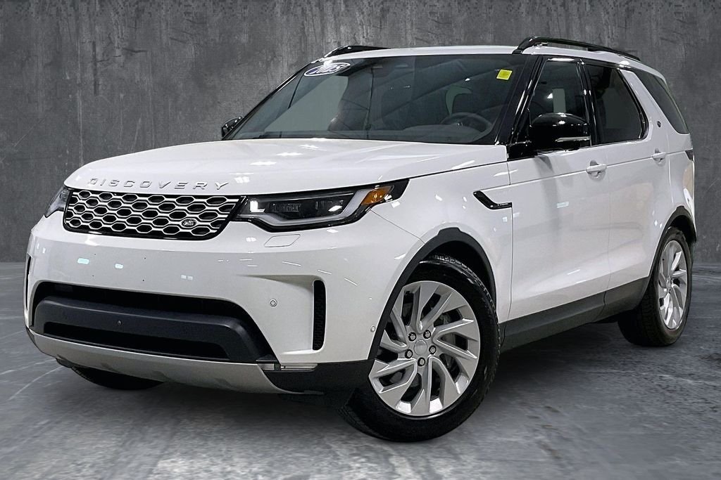 2025 Land Rover Discovery P300 S's photo