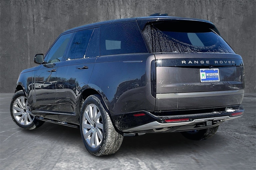 New 2026 Land Rover Range Rover SE SUV