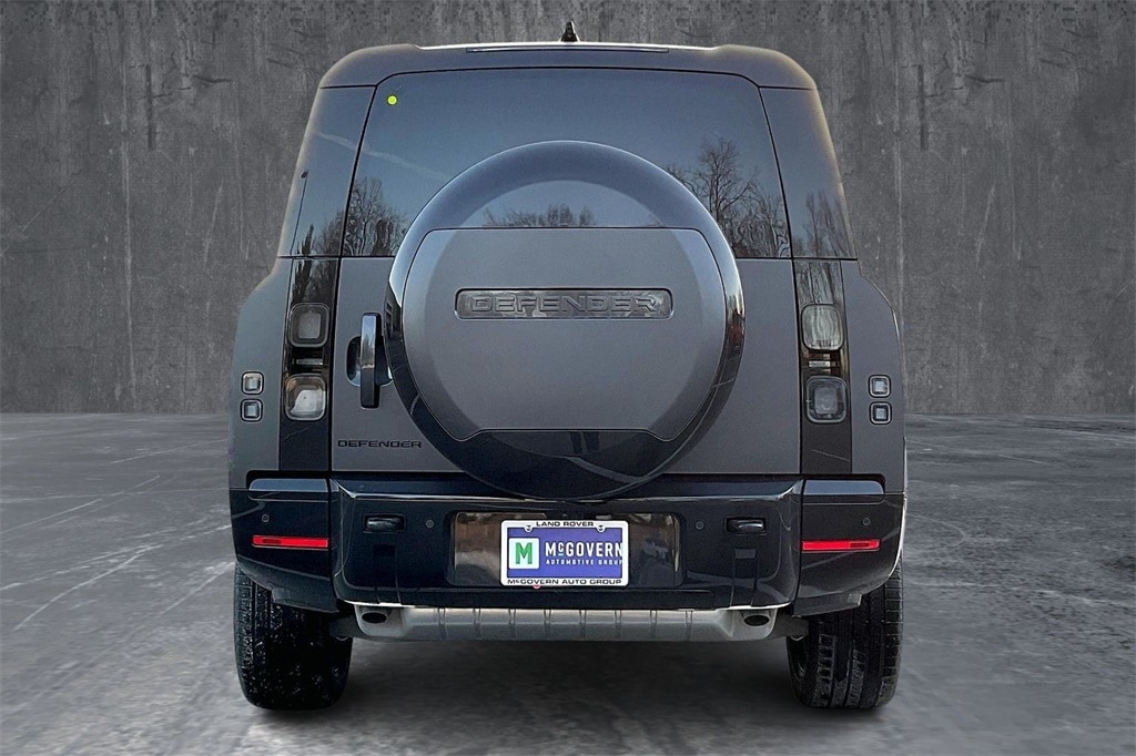 New 2026 Land Rover Defender 130 X-Dynamic SE SUV