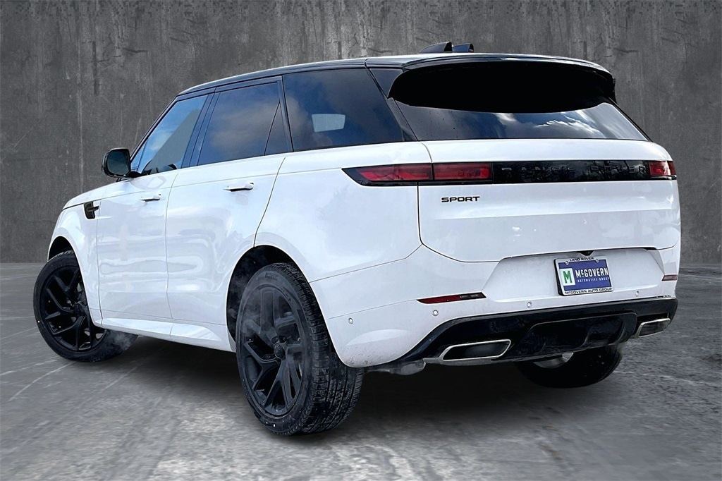 New 2026 Land Rover Range Rover Sport Dynamic SE SUV