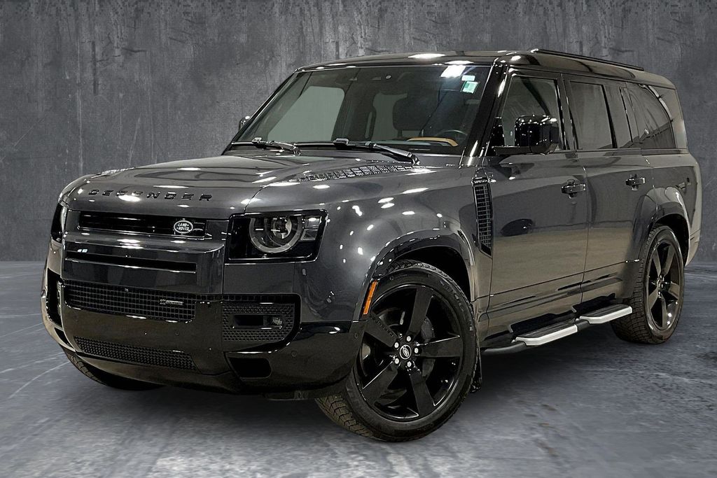 2023 Land Rover Defender X-Dynamic SE's photo