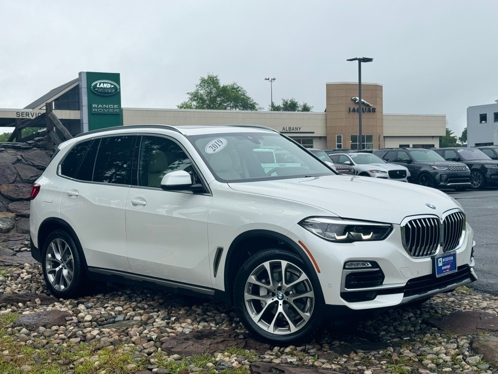 Used 2019 BMW X5 40i with VIN 5UXCR6C52KLL21468 for sale in Albany, NY