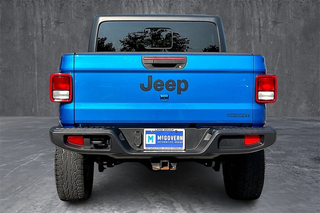 2020 Jeep Gladiator Sport photo 4
