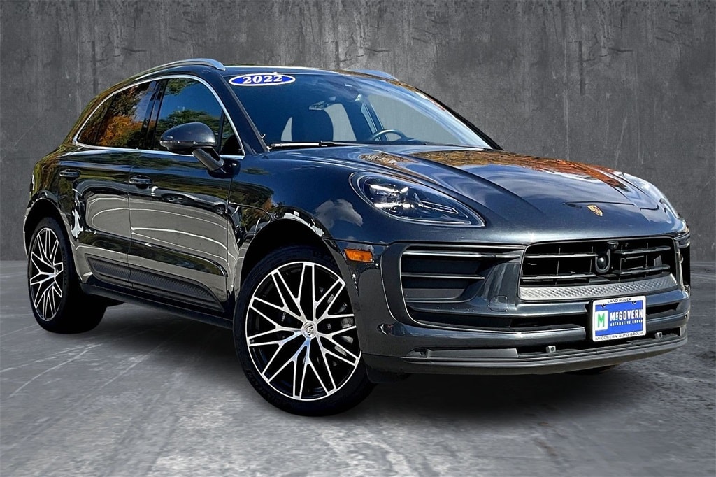 Used 2022 Porsche Macan Base SUV