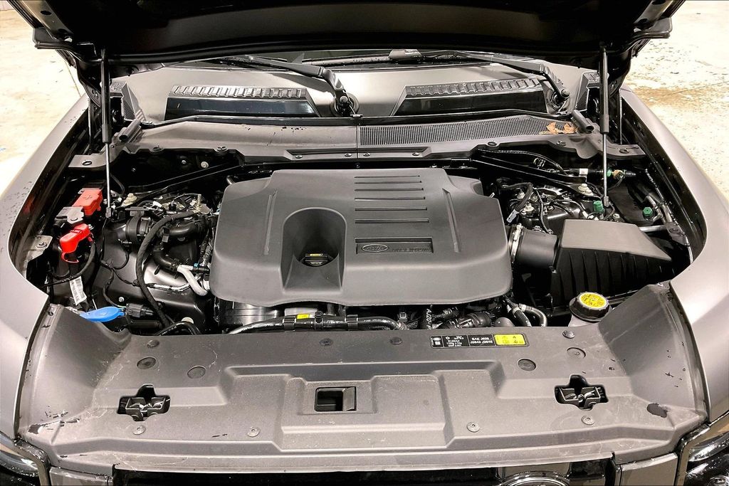 2026 Land Rover Defender X-Dynamic SE - Photo 12