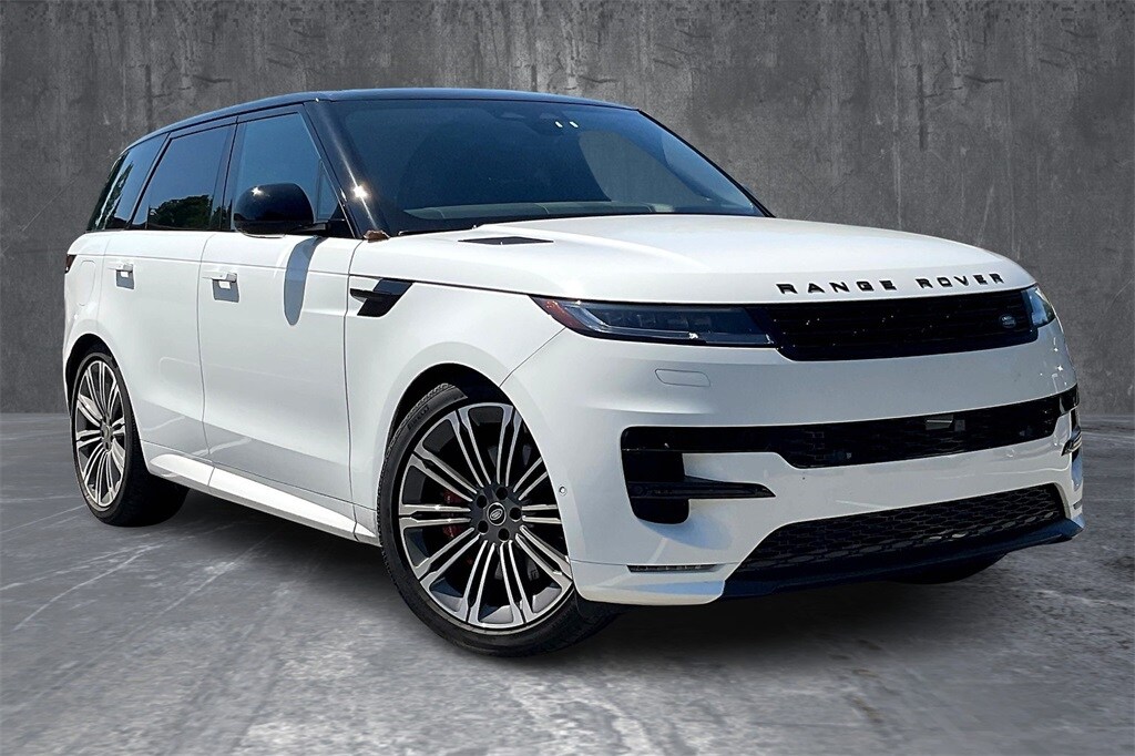 2025 Land Rover Range Rover Sport SE photo 2