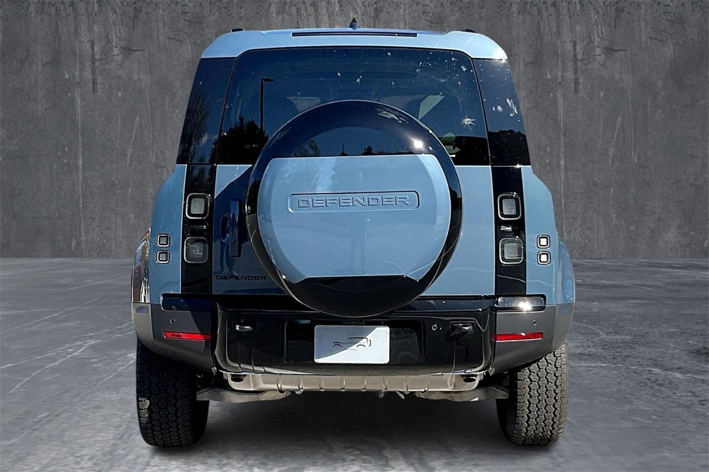 New 2026 Land Rover Defender 110 S 300PS SUV