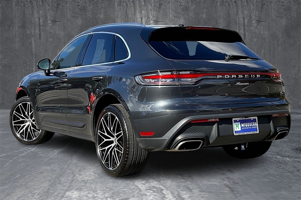 Used 2022 Porsche Macan Base SUV