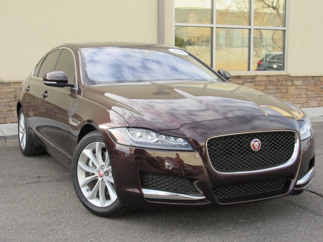 2017 Jaguar XF Premium's photo