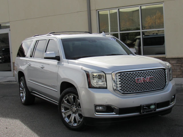 2015 GMC Yukon XL Denali's photo