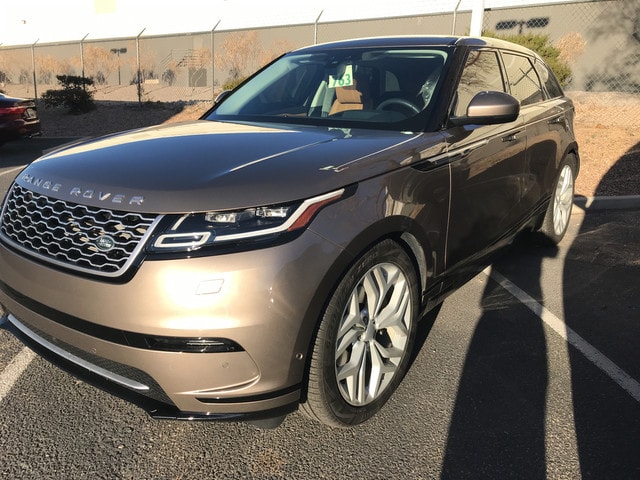 2018 Land Rover Range Rover Velar SE's photo