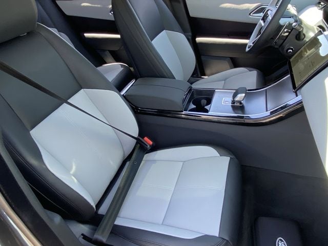 2026 Land Rover Range Rover Velar Dynamic SE - Photo 10