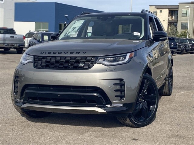 2025 Land Rover Discovery SE photo 3